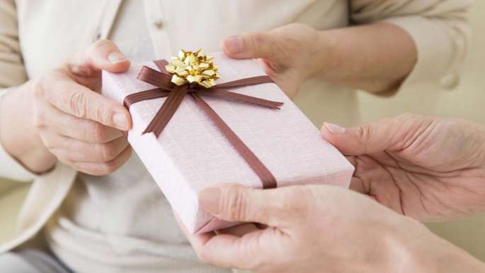 21敬老の日 介護士が教える 予算別おすすめプレゼント 高齢者が喜ぶメッセージ ハートページナビ