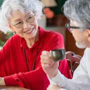 高齢者のかっこいい呼び方は？ポジティブで素敵な印象の言い換え10選