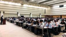 集い・互いがキーワード！　厚労省、「地域づくり戦略」発表　先進例を多く紹介