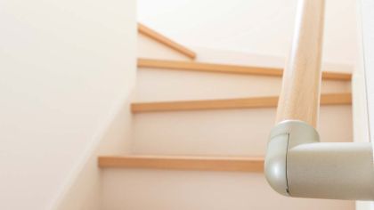 厚労省、住宅改修・福祉用具の「点検の手引き」更新　ケアマネ・事業者らにも活用促す　適正給付の判断事例など拡充