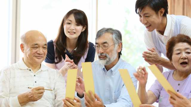 認知症ケアを主に日常生活サポート。食事イベントを多数主催。個別対応外出サービス強化中。|地域密着型認知症共同生活介護(グループホーム)ニッケてとて本町