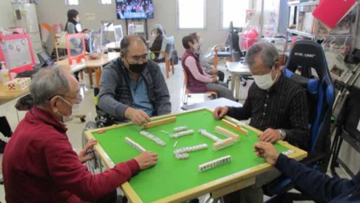 幅広い趣味活動に対応!自由に過ごせる!|川越市社会福祉協議会 デイリハおあしす