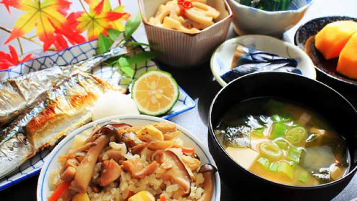 専属の栄養士が管理する四季折々のお食事|ふくよかケアプラザ大平寺の森デイ&リハビリ倶楽部