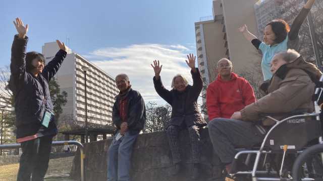 公園散歩でもっと元気に！｜すこやかホーム小名木川