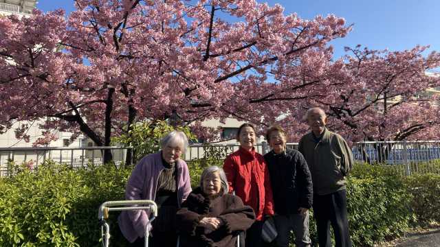 多彩な機能訓練で活き活きと！ 個々のニーズに合わせ小グループ分かれての趣味活動！｜すこやかホーム 北砂