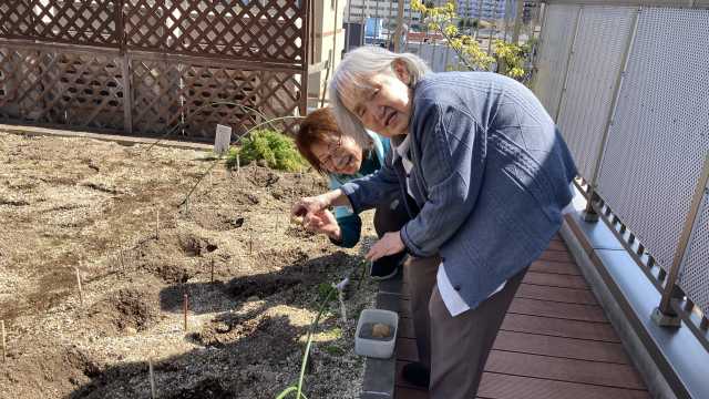 すこやか家族えんむすびは物忘れが多くなってきた方でも安心して楽しく過ごせる施設です。｜すこやか家族 えんむすび