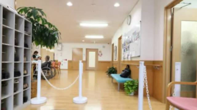 リハビリに特化した老人ホームです|介護付有料老人ホーム百ねん庵 桜