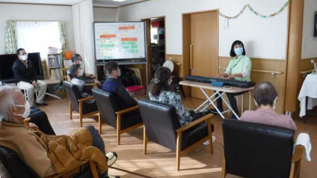 毎日笑顔がいっぱいのみちくさです！｜認知症対応型デイサービス　／　デイサービスセンターみち草