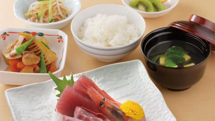 《こだわりのお食事をご提供》|さわやか目白の里 -新宿落合-