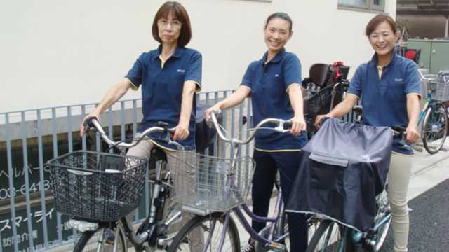 ご家族だけで抱えないでください！ 寄り添う心と共にプロの知識と技術を提供します。｜訪問看護ステーション・ヘルパーステーション　スマイライフ経堂