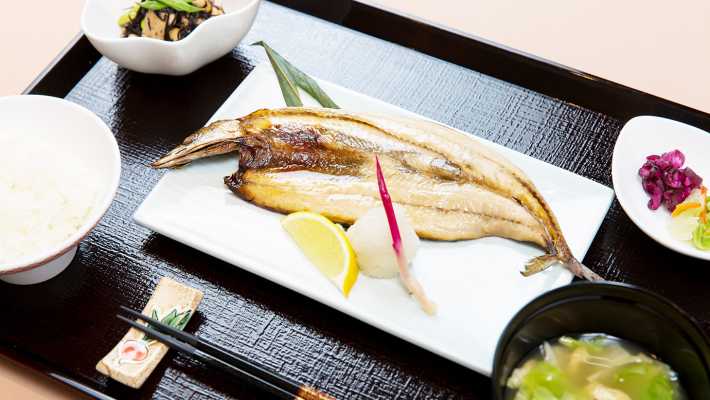 バランスの取れた食事サービス|ふじロマンス