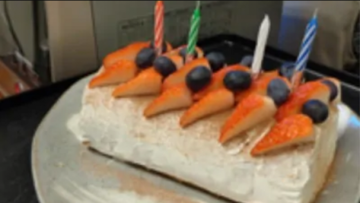 お誕生日会|グループホーム覚王山/(株)ぬくもあ