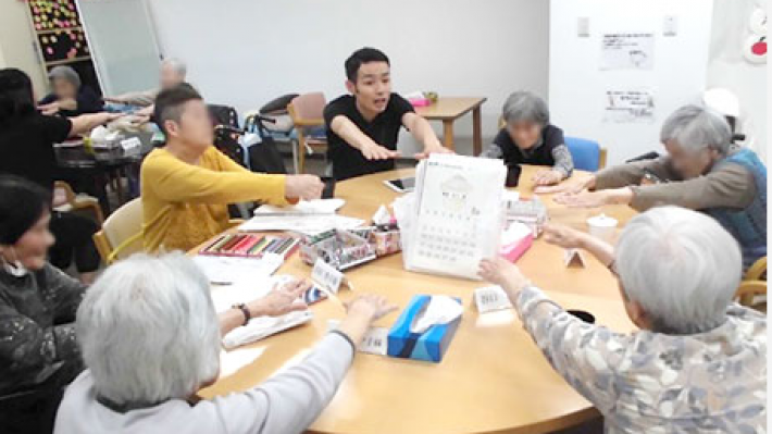 グループリハビリ｜パワーリハビリ・デイサービスかみさわ