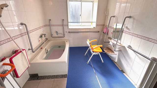 「すべての方に笑顔を」 24時間スタッフ常駐で安心な生活をご提供｜介護付き有料老人ホーム　こころ十一屋