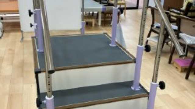 転倒不安を安心に変える。 パーキンソン病専門医のいるデイケア。｜機能回復デイケア　さきがけ