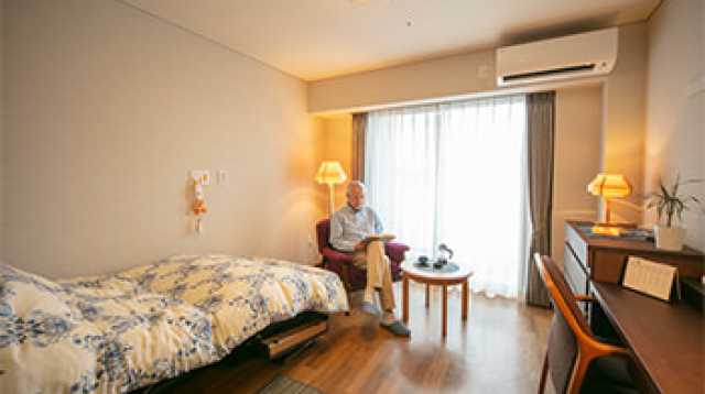 お一人おひとりの 、「今まで」を知って 、「これから」をサポート。｜介護付有料老人ホーム　うらら新浦安