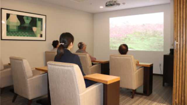 お一人おひとりの 、「今まで」を知って 、「これから」をサポート。｜介護付有料老人ホーム　うらら新浦安