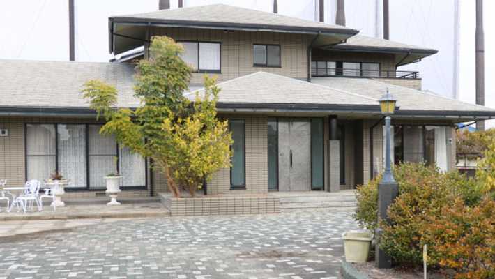 比較的安価な料金設定|訪問看護桜daファミリー・住宅型有料老人ホーム桜daファミリー