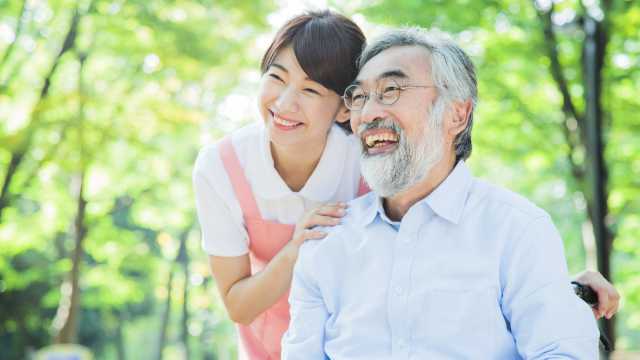 利用者様とご家族様に安心できるサービスをモットーに提供します|えがお介護サポート