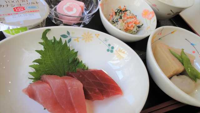 明るく清潔な環境でリハビリとご利用者様に寄り添ったケアをご提供いたします。|介護老人保健施設 サンシルバー市川