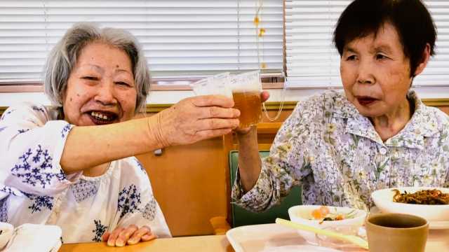 明るく清潔な環境でリハビリとご利用者様に寄り添ったケアをご提供いたします。|介護老人保健施設 サンシルバー市川