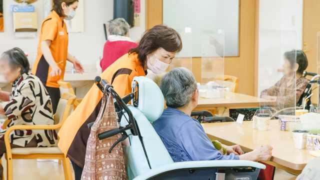 24時間医療・介護専門職が常駐しています。桜島を目の前に見る絶景のロケーションです。｜デイサービス　ひなたの家田上