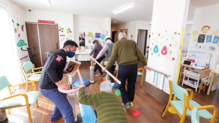 ■トレーニング内容 「歩く」|アサダリハビリデイサービス