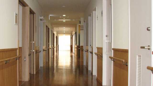 共同生活により認知症の症状の進行を緩和させ、よりよい日常を送る事ができるよう支援します。|グループホーム サンライズ硯川