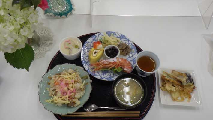 〇美味しい自然食の昼食｜デイサービスエナジー