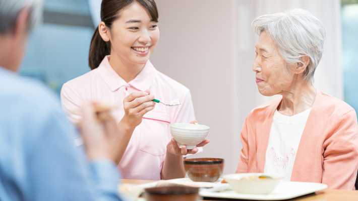 ◎食べる楽しみ|介護付き有料老人ホーム 美波ホール