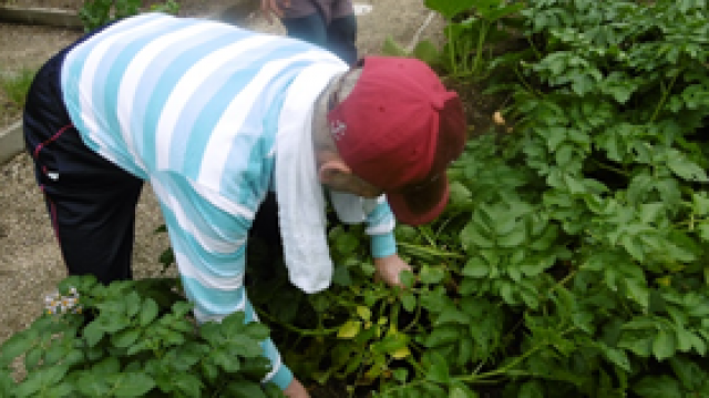 家庭的な環境の中で、いつまでも「その人らしく」過ごすために、サポートいたします｜グループホーム　いこい