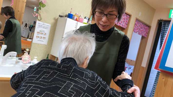 ✔ 24時間体制のお世話と健康管理|グループホーム きらめき上の原