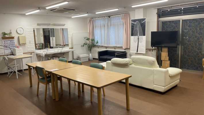 《経験豊富なスタッフによる安心介護》|グループホーム 緑橋なごみ