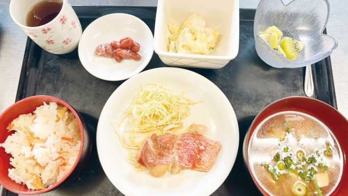 《昼食について》|デイサービスゆうとぴあ