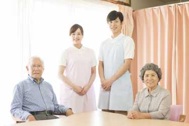 《介護サービスの種類》|介護老人保健施設 えきさい大阪