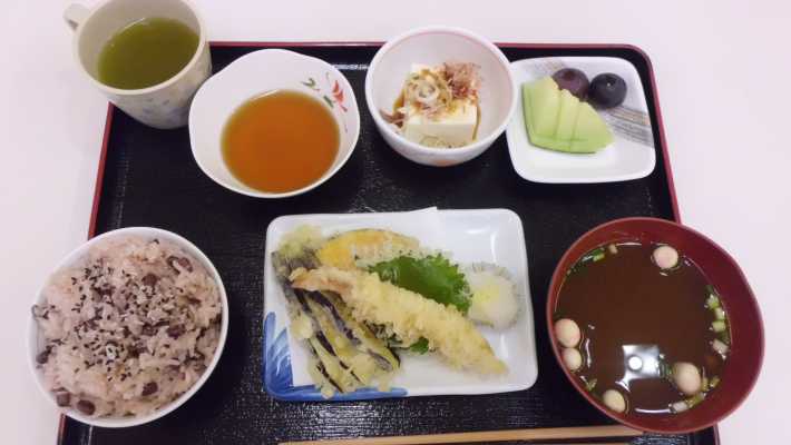 季節に合わせた行事食｜軽費老人ホーム　ルンビニ合掌苑