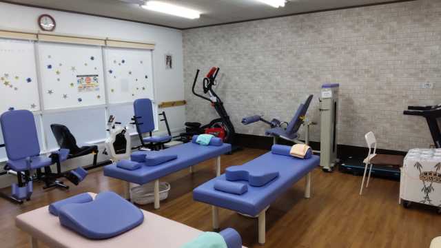 器械運動・施術マッサージ・治療器が使える半日型デイサービス…気分はリゾート・ゆったり時間|デイサービスやまて