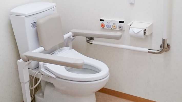 【トイレ】|入浴特化型デイサービス 緑の湯