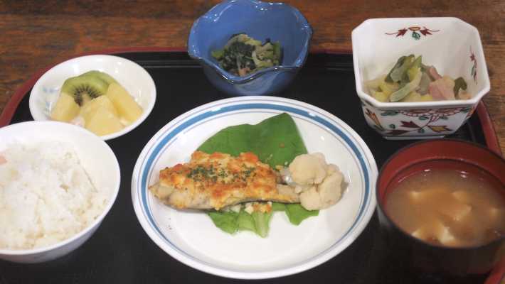 一番の楽しみ！？手作り昼食｜特定非営利活動法人桜実会　デイサービス玉川学園　（併設：居宅介護支援・ヘルパーステーション・認知症デイサービス）