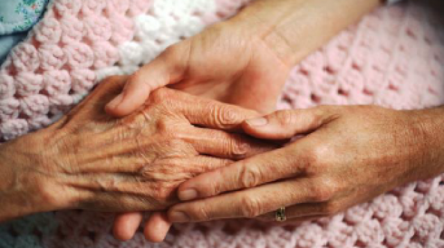 老いても　病んでも　自分らしく　の思いに寄り添い在宅療養をトータルにサポートします　　　｜訪問看護ステーション鶴川ひまわり