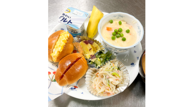 毎日手作りの食事で元気はつらつ、笑顔の絶えないデイサービス｜ケアポート銀の鈴