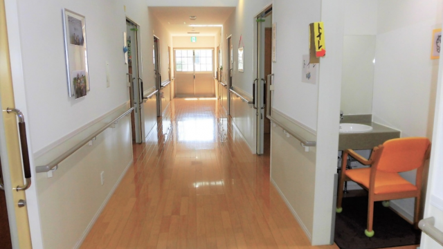 「通い」「宿泊」「訪問」ライフスタイルに合わせて十人十色の介護を｜サンウェル瀬板