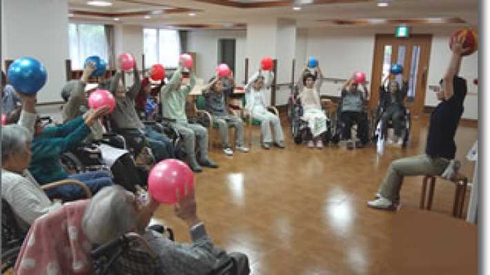 デイサービス:定員35名|社会福祉法人みどり福祉会【特別養護老人ホーム 高ケ坂ひかり苑】