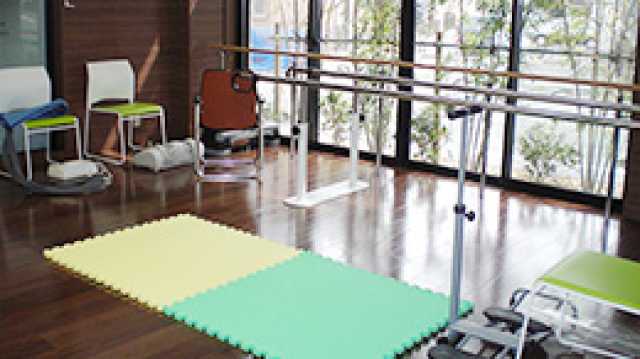 地域の皆様が自宅の庭にいる様な安心感と、誰でも気軽に立ち寄れる集いの場をお届けいたします。｜デイサービス輪音庭.