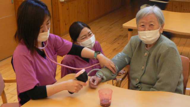 医療的ケアだけでなく、こころと身体のバランスを大切に、スピーディーで丁寧な愛あるケアを提供｜訪問看護ステーションEvery