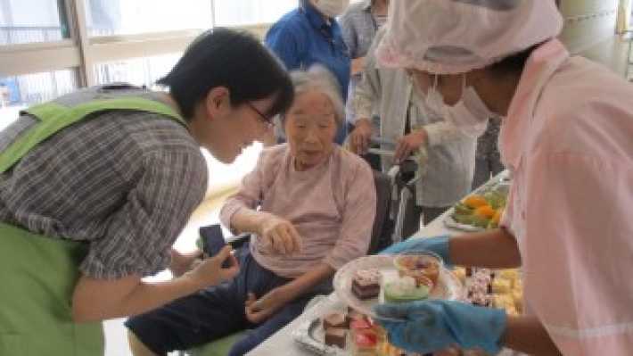 《生活に彩りを添えるレクリエーション》|介護老人福祉施設 玉成苑