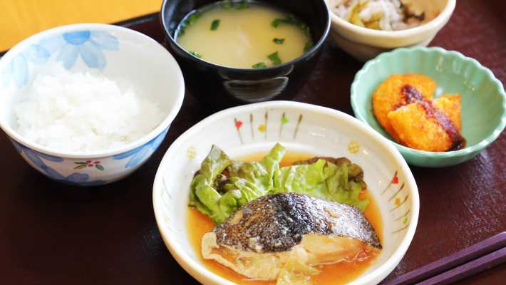 季節に合ったお食事や郷土料理をメニューに|グリーンヒルズ北九州