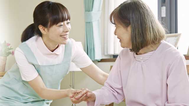 病院を離れても大丈夫!**24時間365日の看護体制**|合同会社ケアーズ墨東訪問看護リハビリステーション