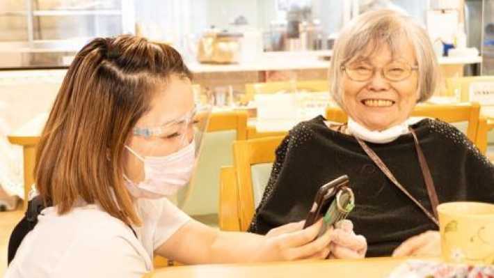 ケアスタッフが24時間体制でサポート｜サービス付き高齢者向け住宅やさしえ北梅田/やさしい手北梅田訪問介護事業所