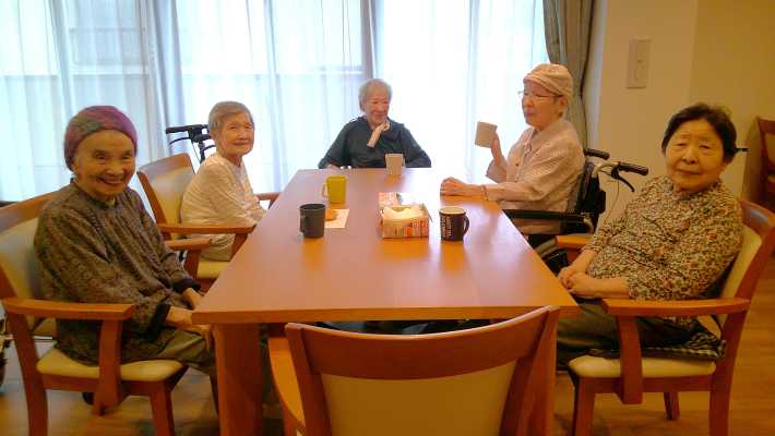 いままでの生活ペースを守ります｜特別養護老人ホームしらさぎ苑